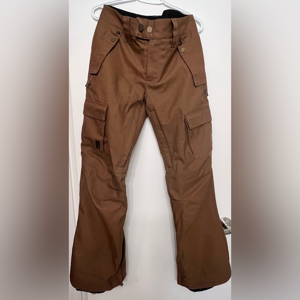 L1 Premium Goods women’s snowboard pants